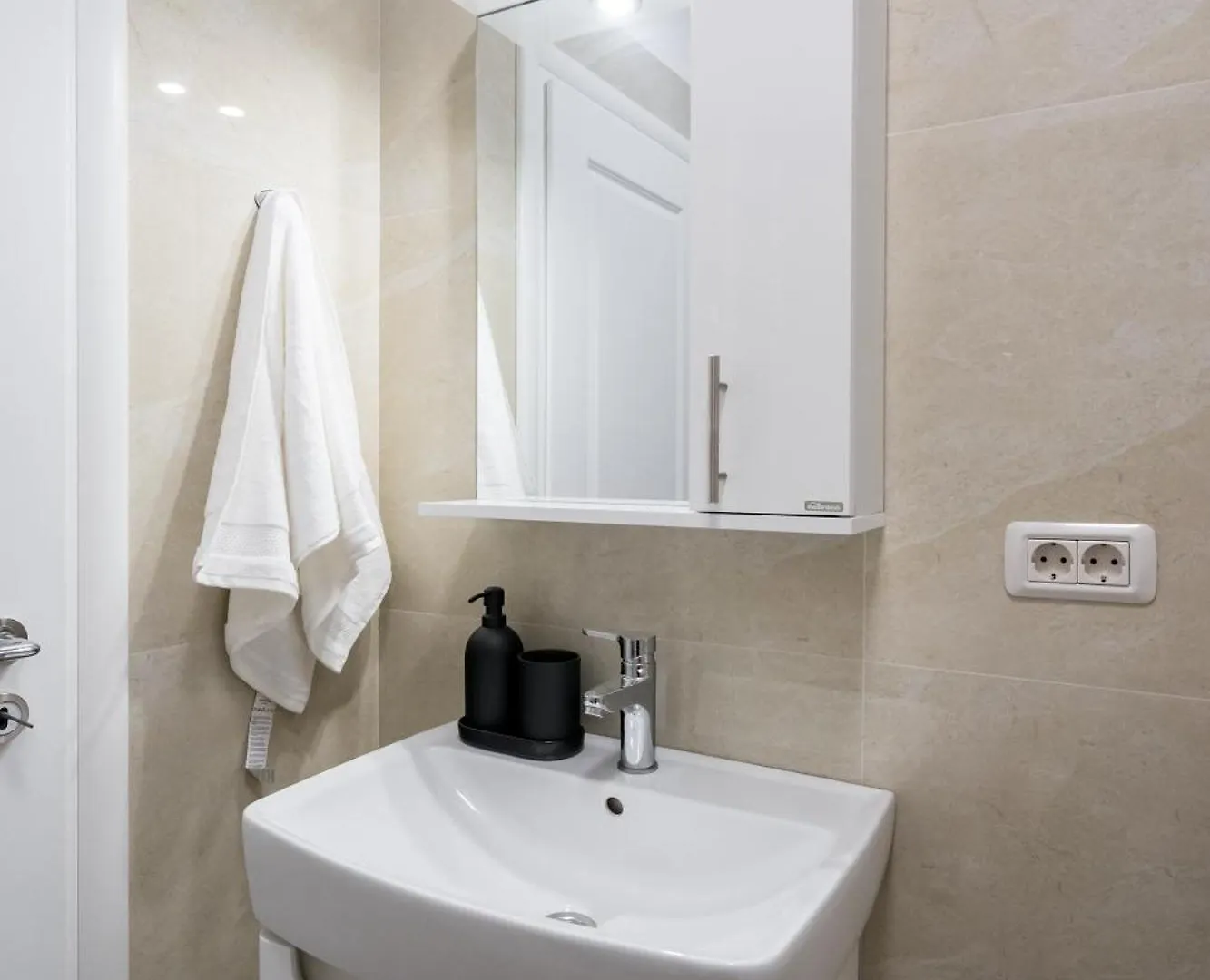 Central Residence Apartment 1025 Бухарест 0*,